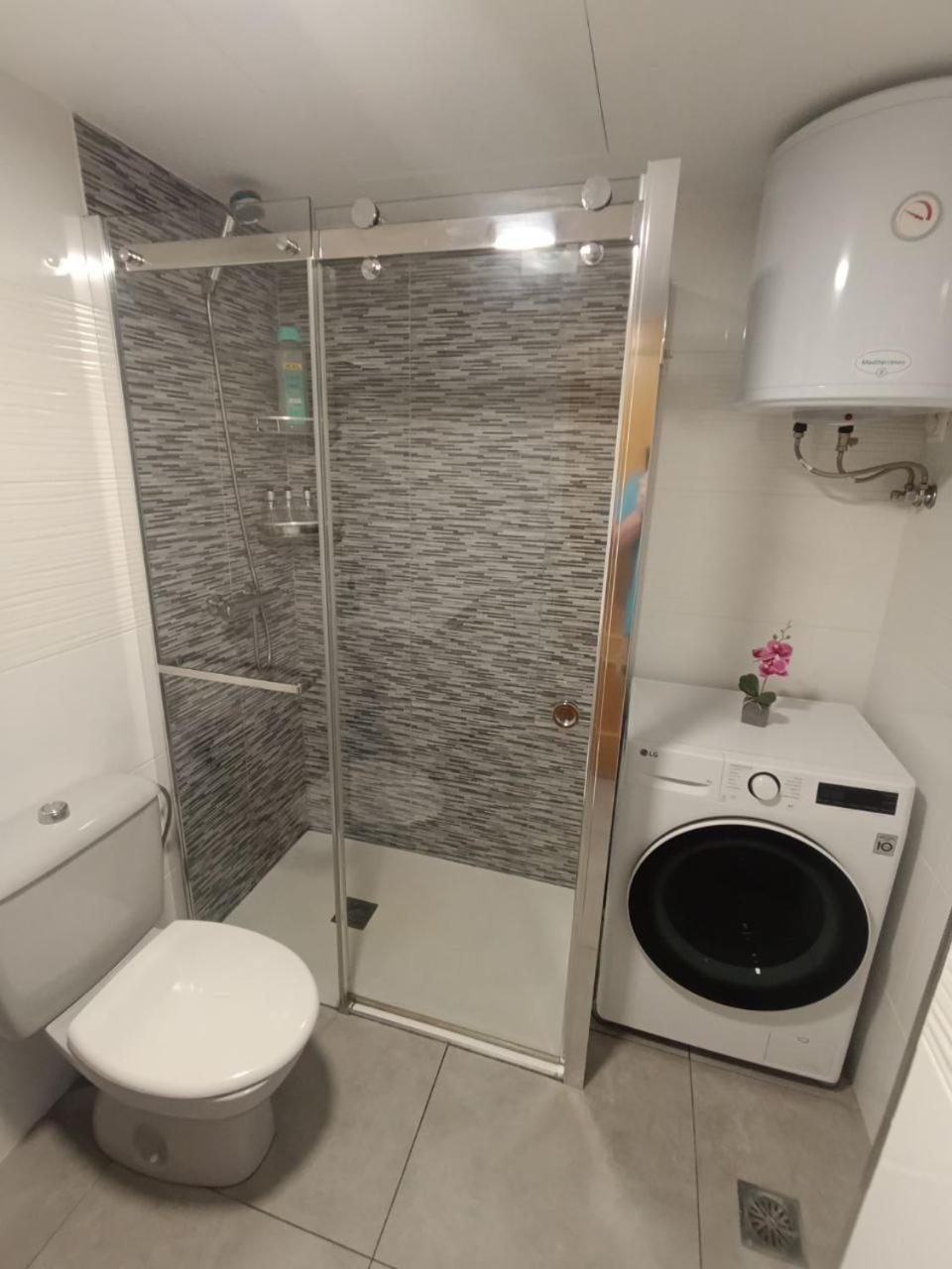 Apartment To Rent In Costa Blanca تورّيفيِخا المظهر الخارجي الصورة