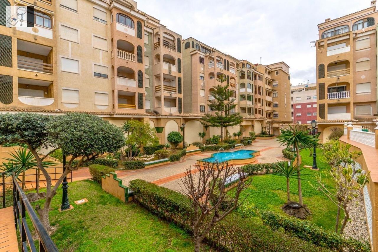 Apartment To Rent In Costa Blanca تورّيفيِخا المظهر الخارجي الصورة